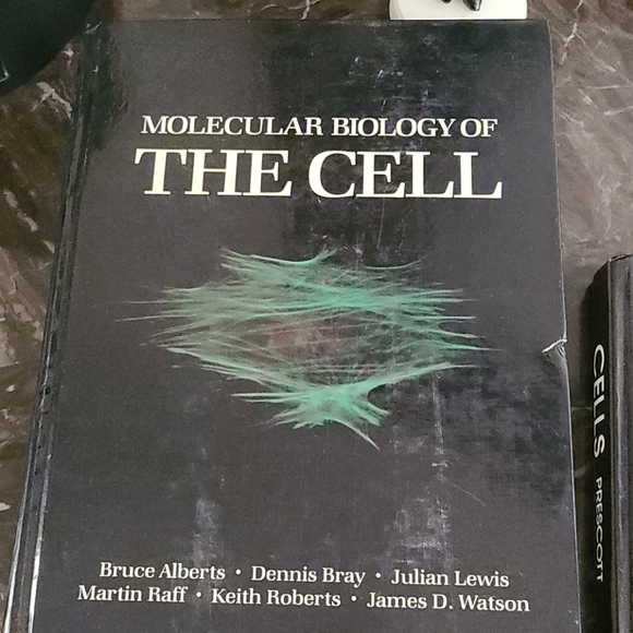 CELLS & MOLECULAR BUOLOGY OF THE CELL - Picture 2 of 15